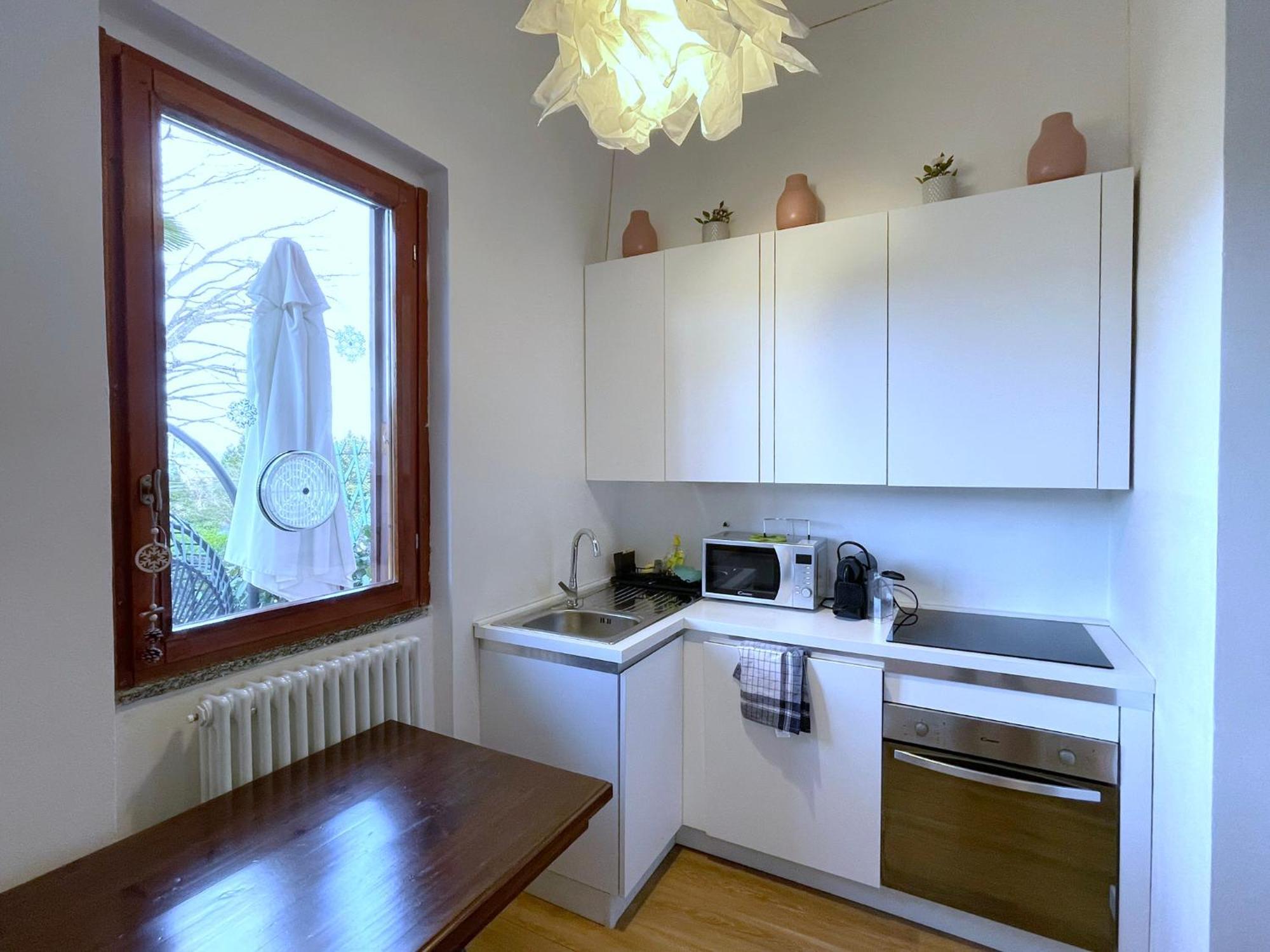 Appartamento Lovingstresa3 Giardino Del