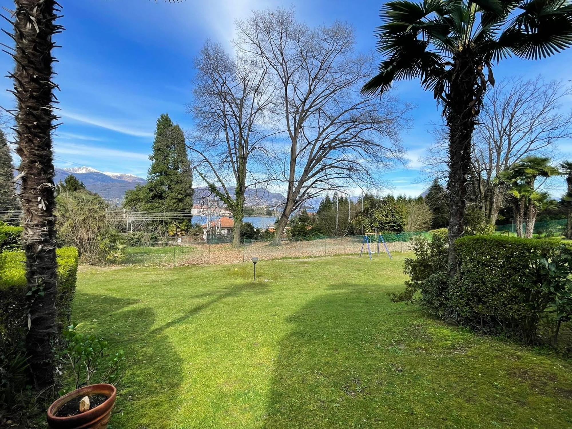 Appartamento Lovingstresa3 Giardino Del *